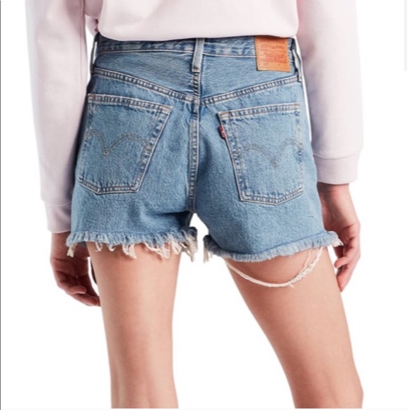 Levi’s 501 cutoff shorts - Picture 2 of 6